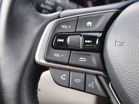 Used 2020 Honda Accord Touring image 29