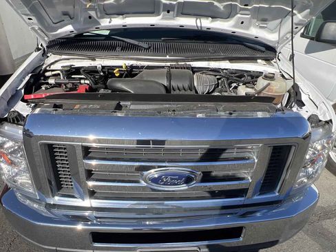 Used 2019 Ford E-350 and Econoline 350 Super Duty image 12