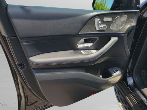 Certified 2023 Mercedes-Benz GLS 580 4MATIC image 17