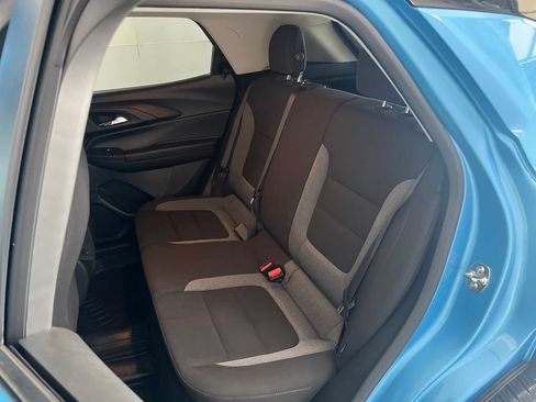 Used 2025 Chevrolet TrailBlazer LS w/ LS Convenience Package FWD image 21