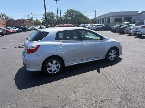 Used 2010 Toyota Matrix S w/ Sport Pkg FWD image 4
