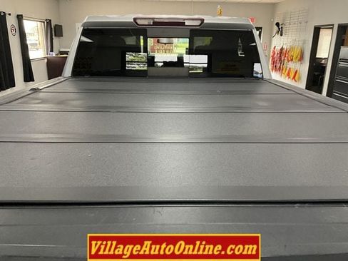 Used 2021 Chevrolet Silverado 1500 LT w/ Safety Package II AWD/4WD image 29