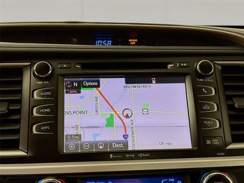 Used 2019 Toyota Highlander XLE AWD/4WD image 21