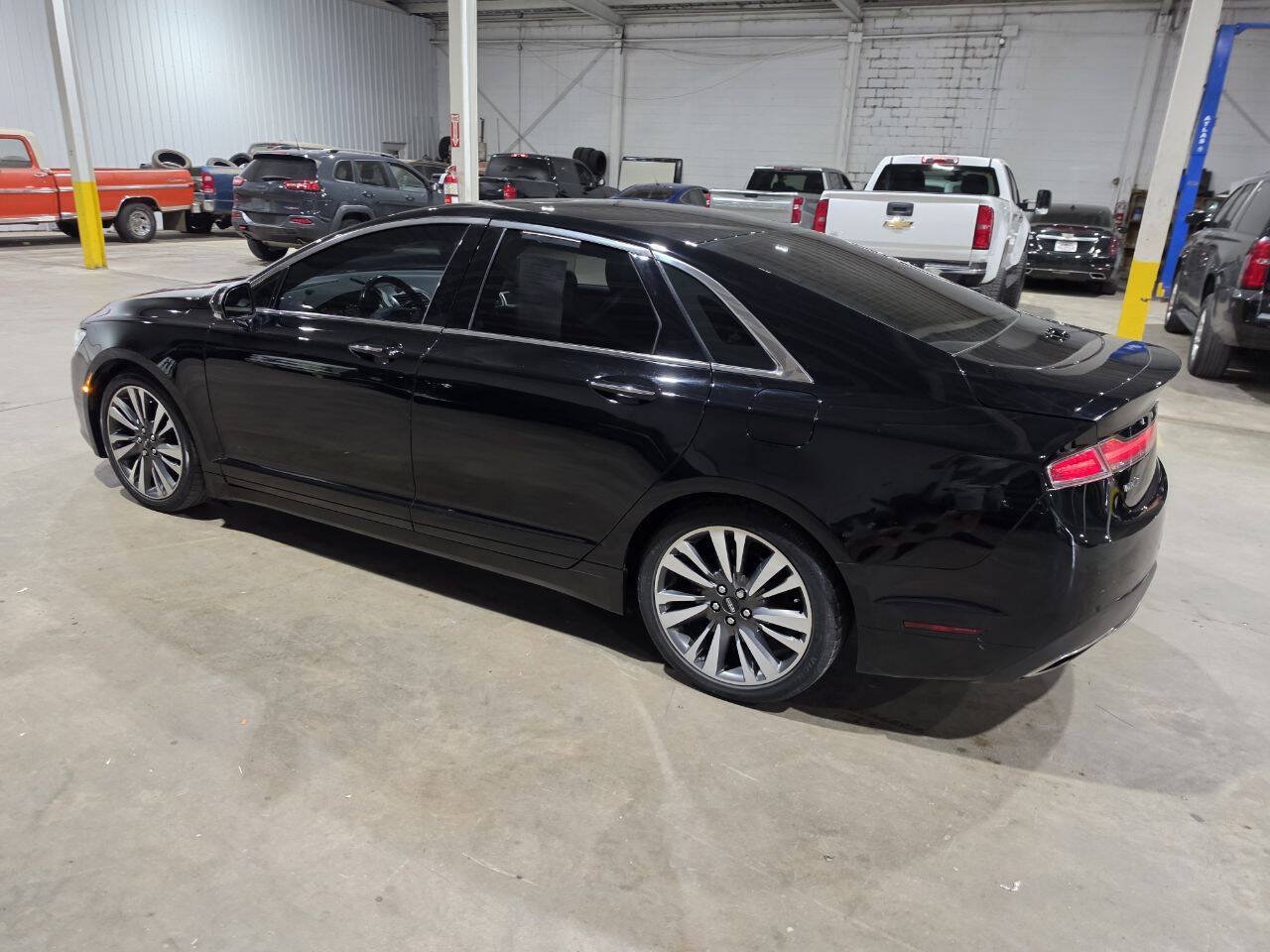 Used 2017 Lincoln MKZ Reserve w/ Climate Package FWD image 7