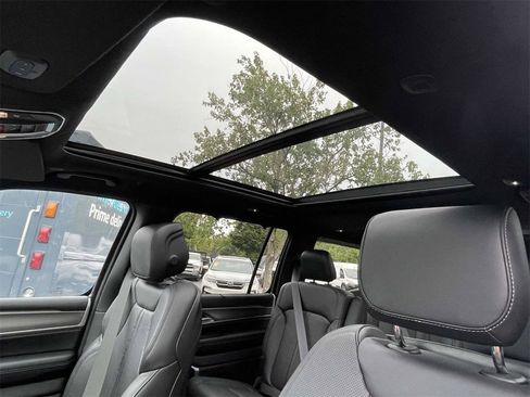 New 2025 Jeep Wagoneer Series II w/ Convenience Group I image 24