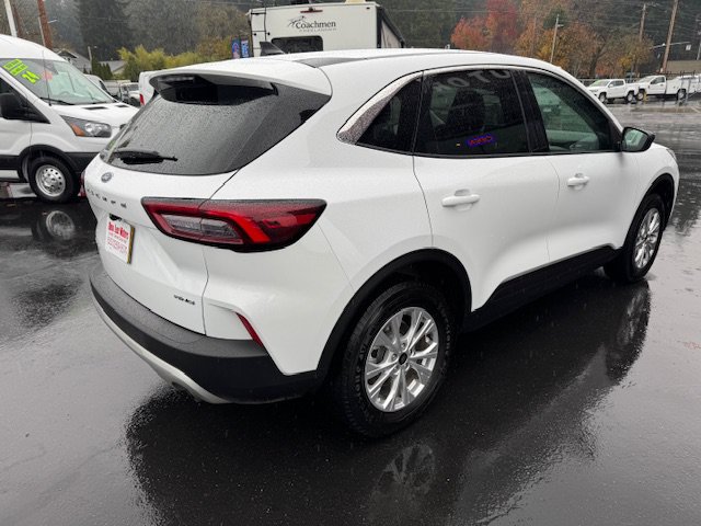 Used 2024 Ford Escape Active AWD/4WD image 4