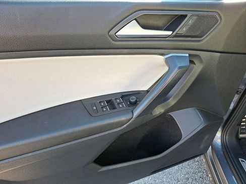 Used 2021 Volkswagen Tiguan SE R-Line image 18