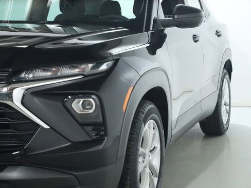 Used 2024 Chevrolet TrailBlazer LS image 5