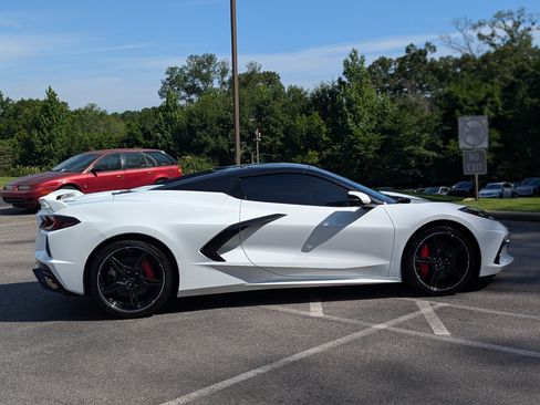 Used 2023 Chevrolet Corvette Stingray Premium Conv w/ Z51 Performance Package RWD image 11