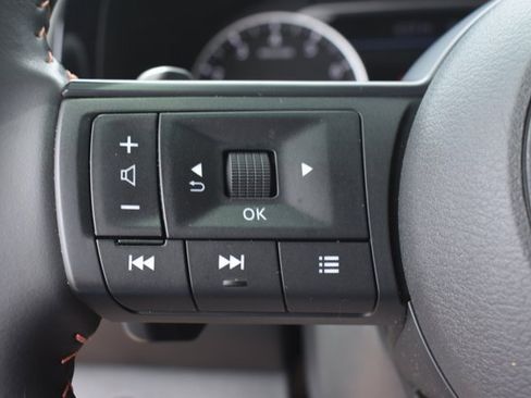 Used 2025 Nissan Pathfinder Rock Creek AWD/4WD image 22