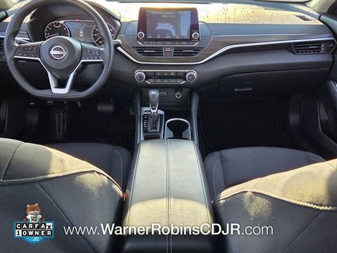 Used 2023 Nissan Altima 2.5 SV FWD image 9