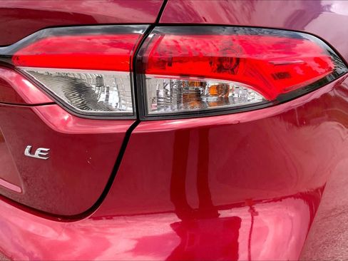 Used 2024 Toyota Corolla LE FWD image 30