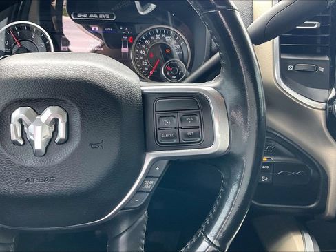 Used 2022 RAM 2500 Laramie AWD/4WD image 11
