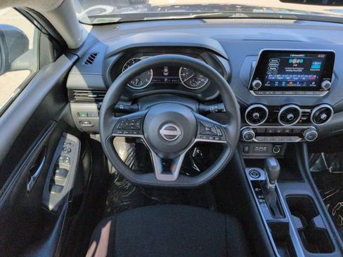 Used 2024 Nissan Sentra SV FWD image 15
