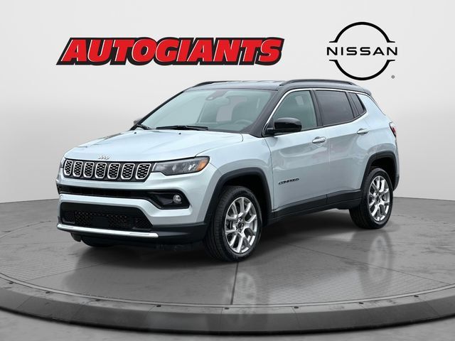 Used 2025 Jeep Compass Limited AWD/4WD image 6