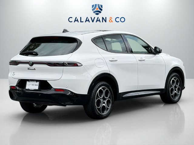 Used 2025 Alfa Romeo Tonale AWD/4WD image 7