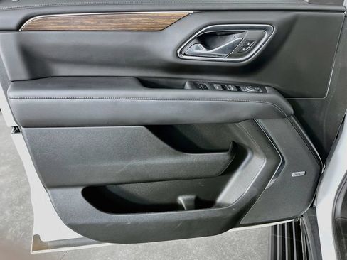 Used 2023 Chevrolet Tahoe High Country AWD/4WD image 28