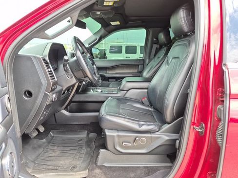 Used 2019 Ford Expedition Limited w/ Texas Edition Package RWD image 15