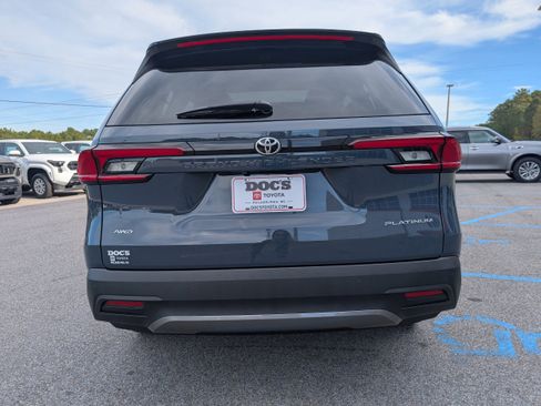 New 2026 Toyota Grand Highlander AWD image 4