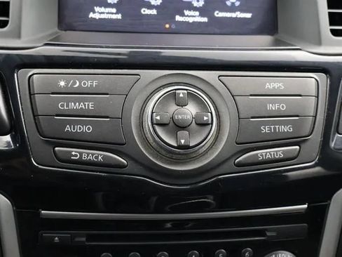 Used 2017 Nissan Pathfinder SV AWD/4WD image 33