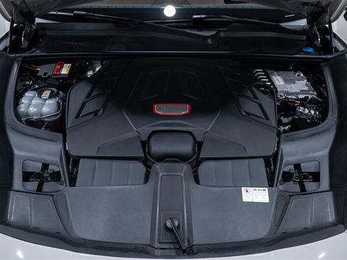 Used 2021 Porsche Cayenne Turbo AWD/4WD image 46
