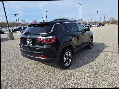 Used 2020 Jeep Compass Limited image 4