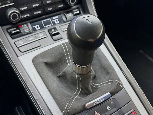 Used 2020 Porsche 718 Cayman GT4 image 22