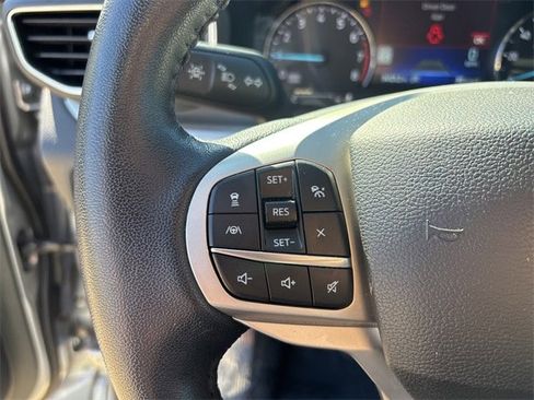 Used 2021 Ford Explorer XLT w/ Equipment Group 202A image 14