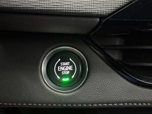 Used 2025 Buick Enclave Preferred FWD image 16