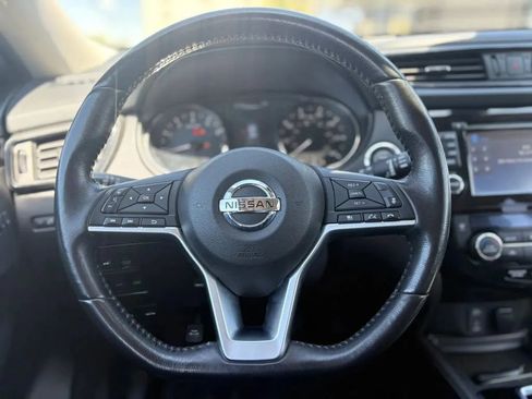 Used 2017 Nissan Rogue SL w/ SL Premium Package AWD/4WD image 14