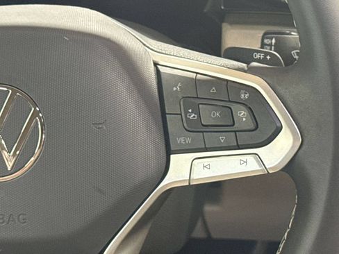 Used 2024 Volkswagen Atlas SEL AWD/4WD image 21