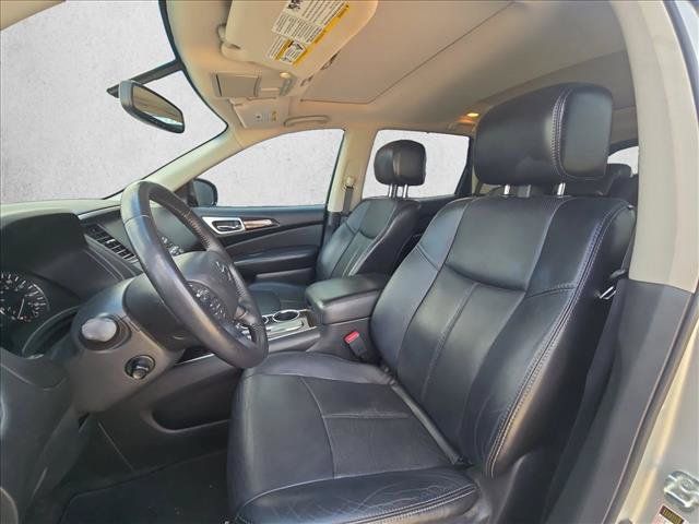 Used 2013 Nissan Pathfinder Platinum w/ Platinum Premium Pkg FWD image 13