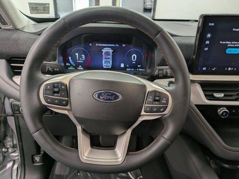 Certified 2025 Ford Explorer Active image 20