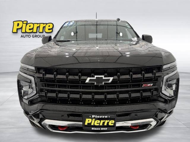 Used 2025 Chevrolet Suburban Z71 AWD/4WD image 10