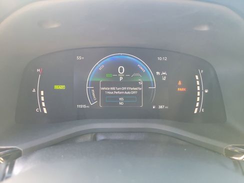 Used 2025 Toyota Camry SE image 28