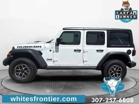 Used 2024 Jeep Wrangler Unlimited Rubicon AWD/4WD image 2