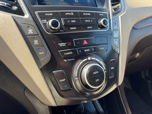Used 2018 Hyundai Santa Fe SE w/ SE Premium Package 02 FWD image 34