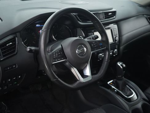 Used 2019 Nissan Rogue SV w/ Sun & Sound Touring Package image 20