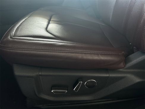 Used 2024 Ford Expedition Max Limited image 13