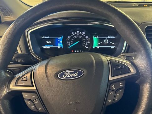 Used 2020 Ford Fusion SE FWD image 10