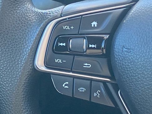 Used 2020 Honda Accord EX image 5