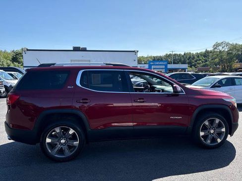 Used 2017 GMC Acadia SLT AWD/4WD image 4