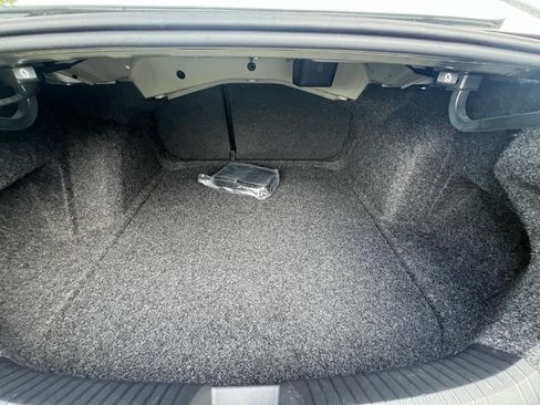 Used 2024 Volkswagen Jetta SE w/ Panoramic Sunroof Package FWD image 29