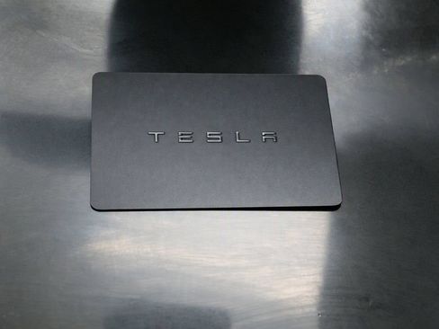 Used 2020 Tesla Model 3 Long Range AWD/4WD image 32