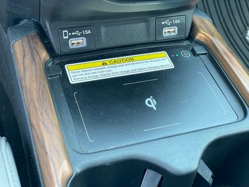 Used 2020 Honda CR-V Touring image 25