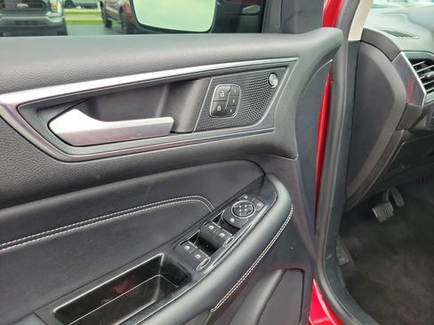 Certified 2020 Ford Edge Titanium AWD/4WD image 20