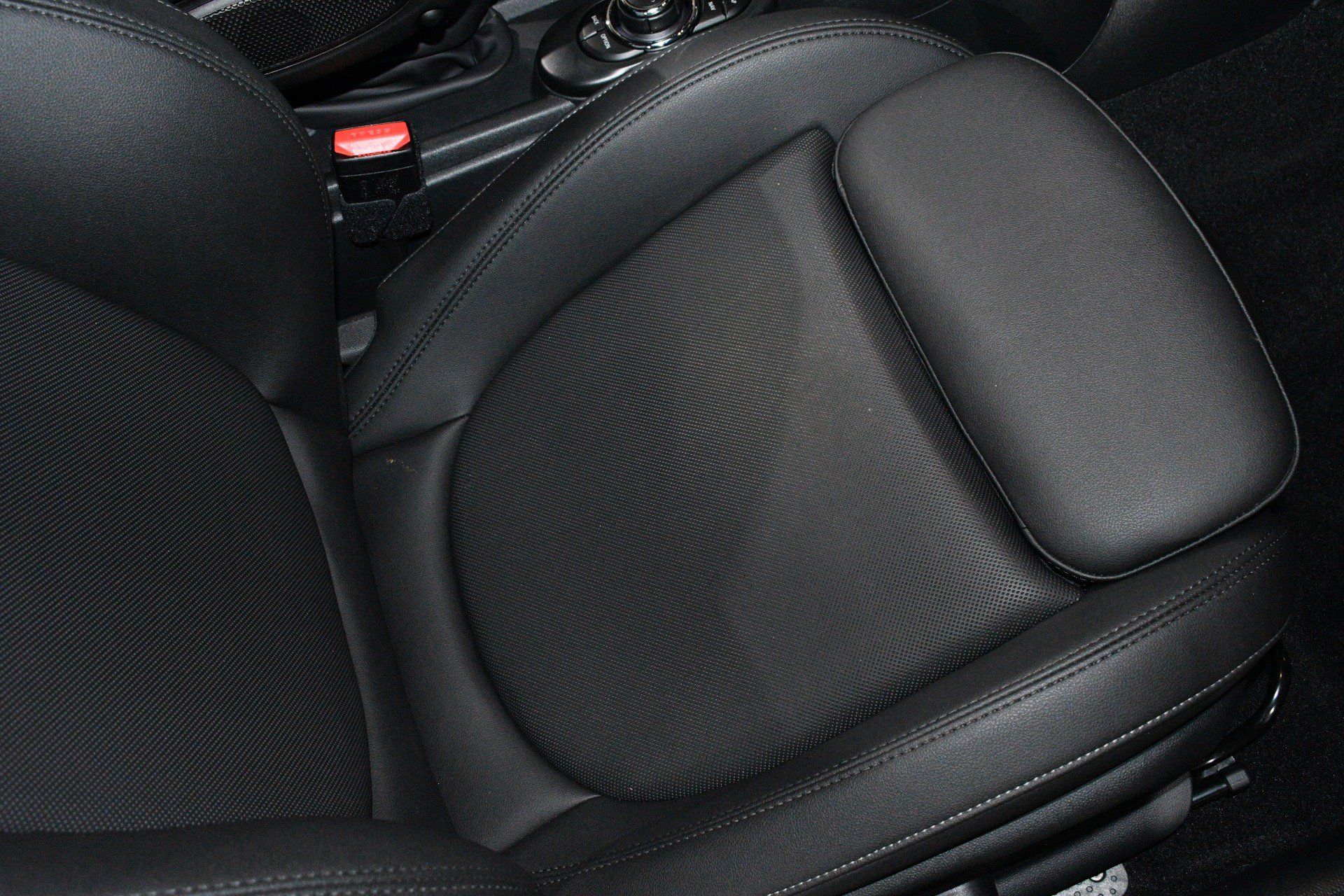 Used 2024 MINI Cooper S FWD image 12
