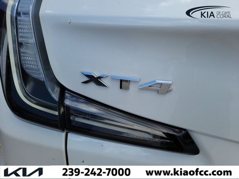 Used 2024 Cadillac XT4 Sport FWD image 9