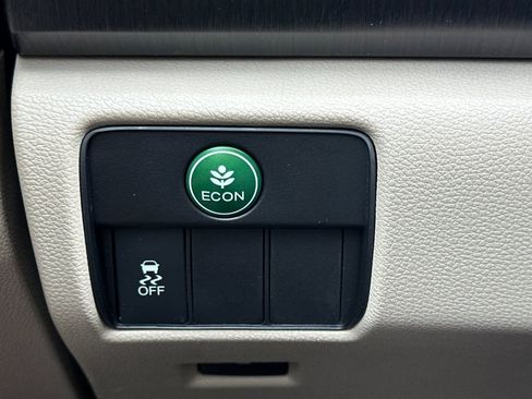 Used 2015 Honda Accord EX image 35