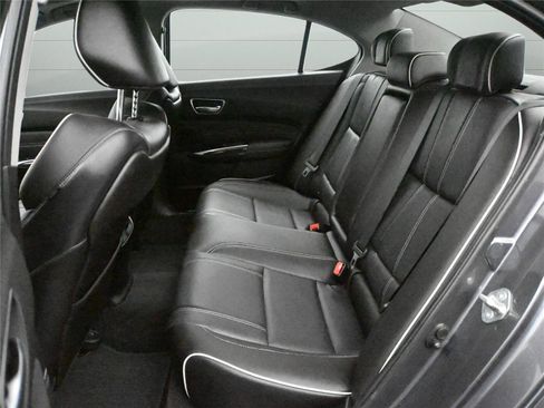 Used 2019 Acura TLX w/Technology Pkg image 9